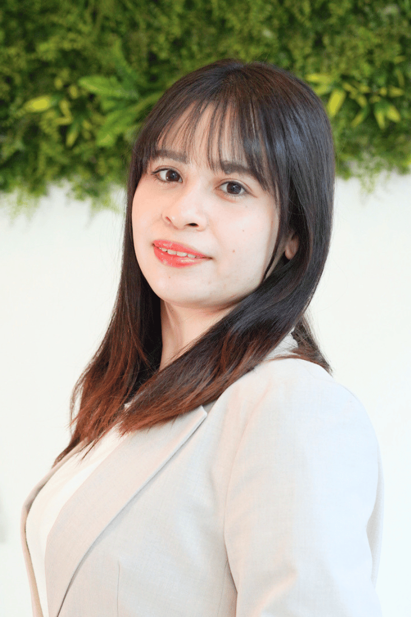 山本 梨菜